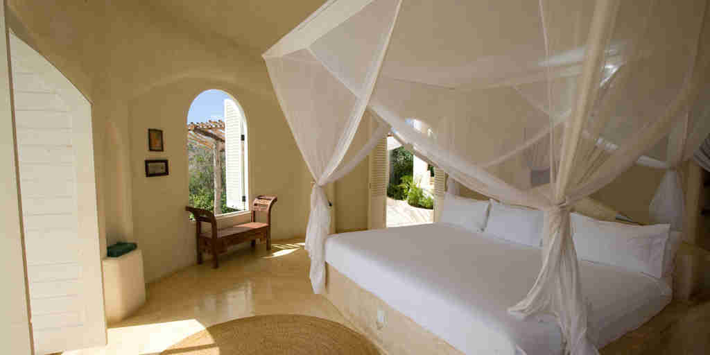double bed, kilindi zanzibar resort, tanzania