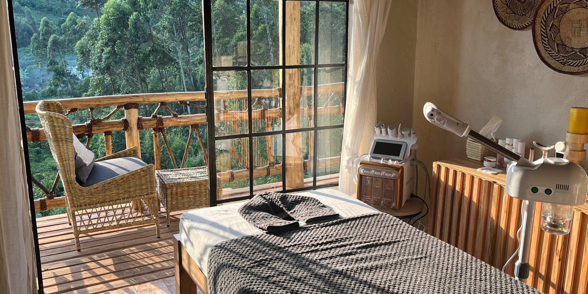 OPATRA SPA, ROOM 1   FACIALS, MASSAGE