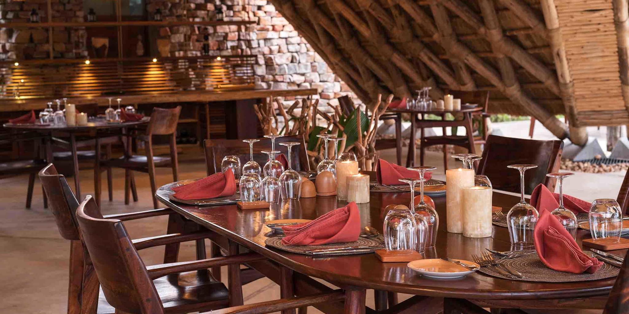 dining table, nile safari lodge, murchison falls national park, uganda