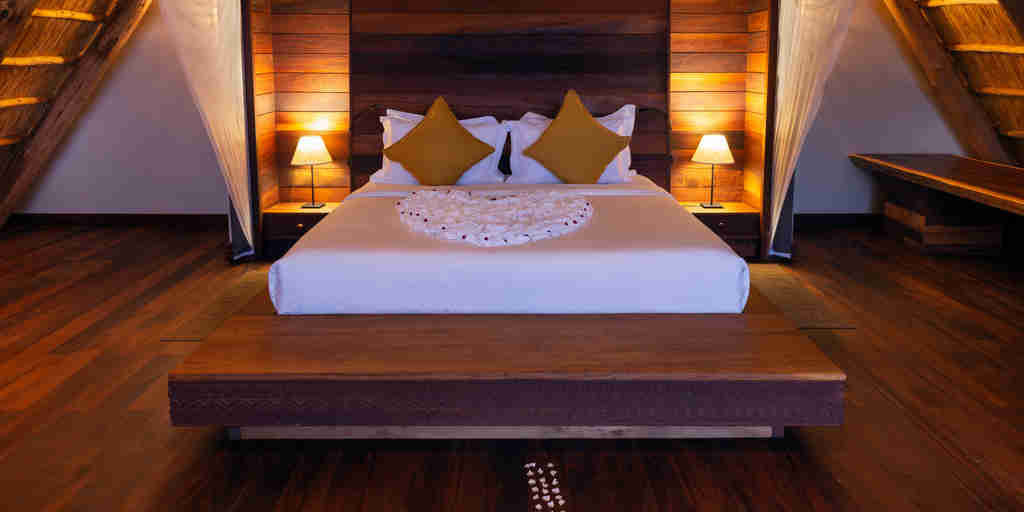 double bed, nile safari lodge, murchison falls national park, uganda