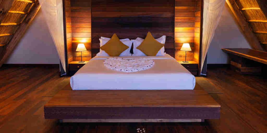 double bed, nile safari lodge, murchison falls national park, uganda