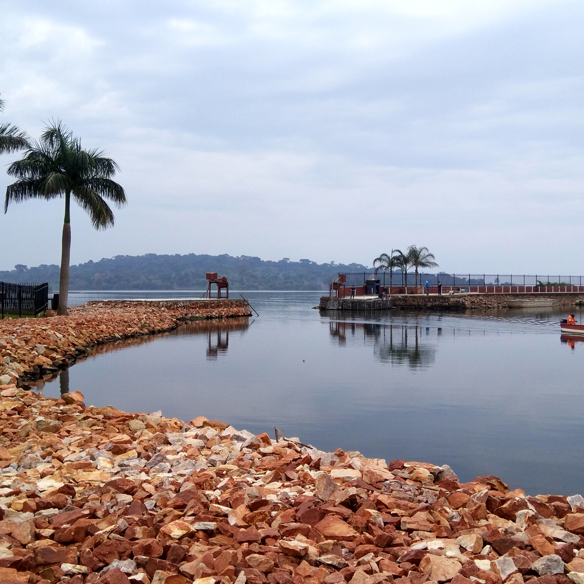 entebbe, from the source of the nile to the gorillas