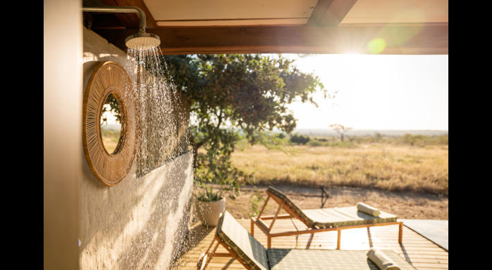 outdoor shower, walkers plains camp, timbavati reserve, south africa