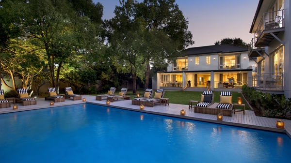 AtholPlace Hotel    Heated pool and exterior view