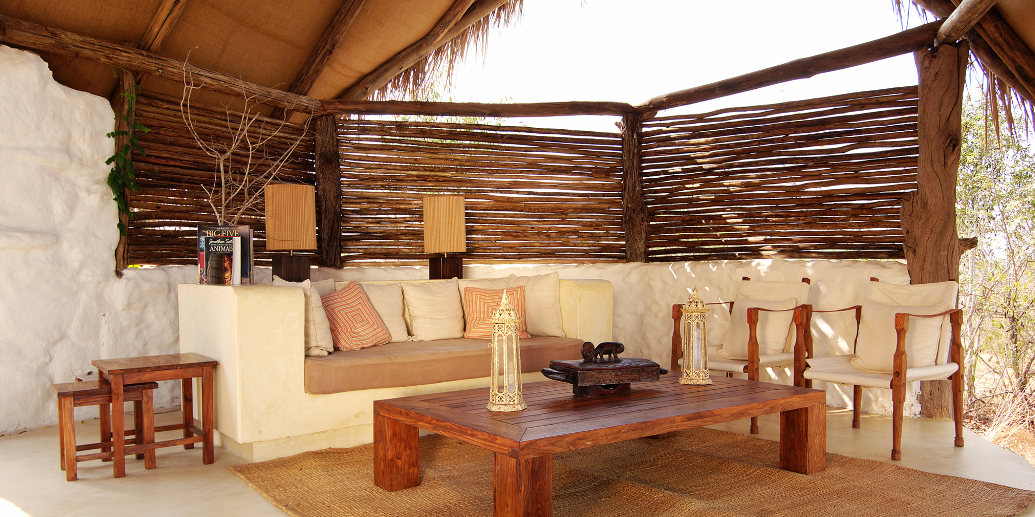 HR SRS Suite sitting room