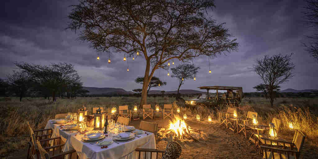 outdoor dining, nimali serengeti, serengeti np, tanzania