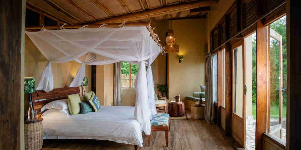 Bedroom, Kyambura Gorge, Queen Elizabeth Np, Uganda