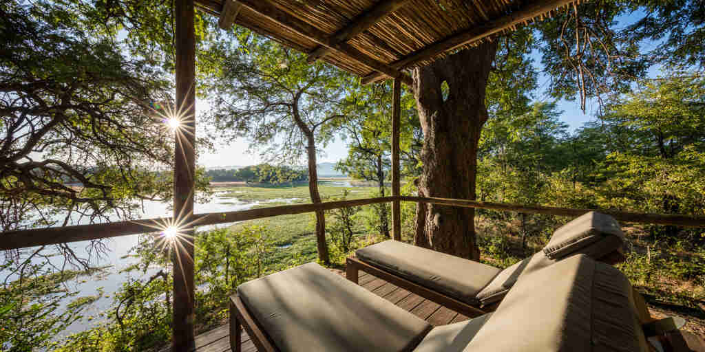 Sunbed, Chindeni Bush, South Luangwa NP, Zambia