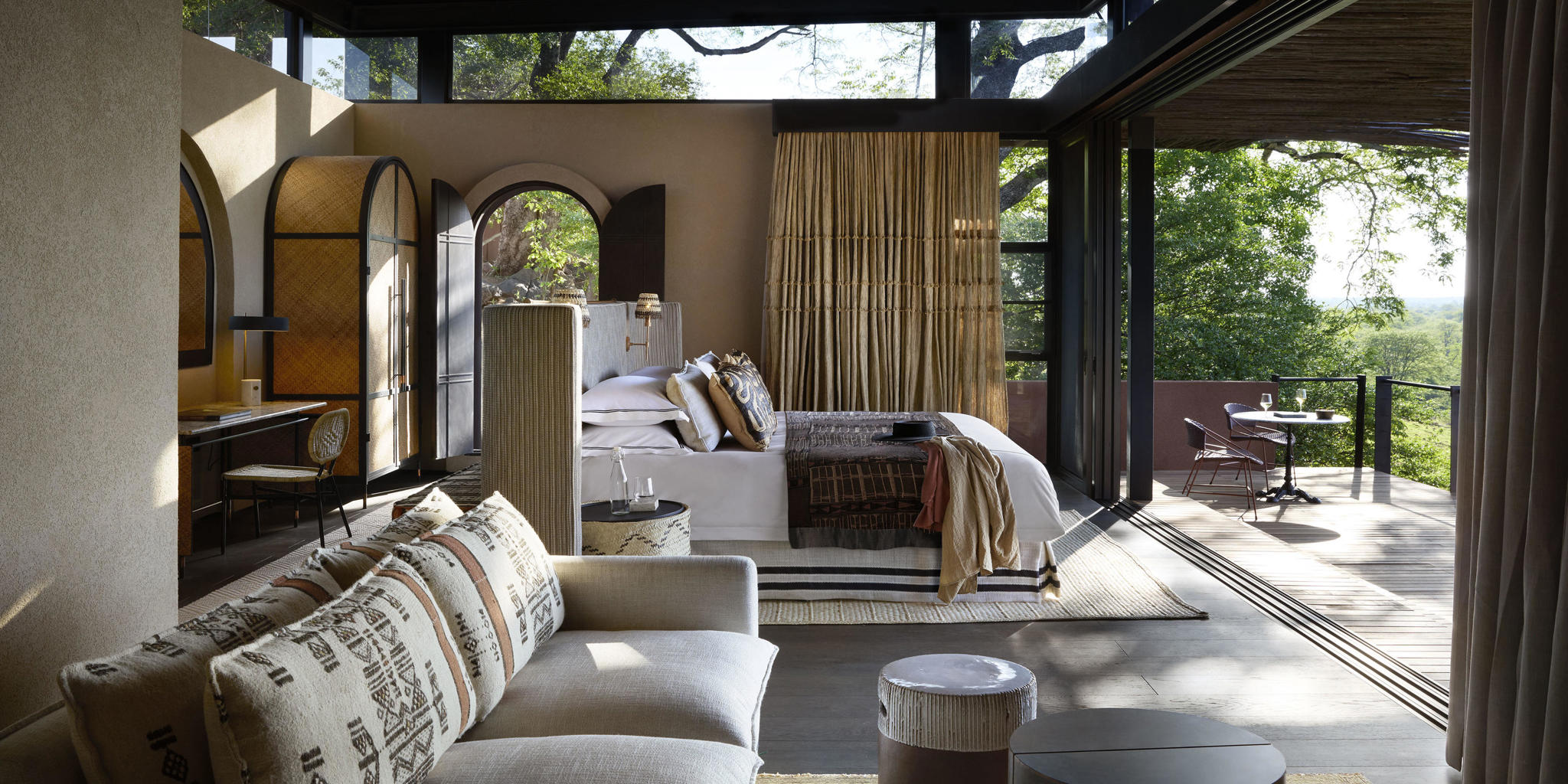 Living And Bedroom, Chichele Presidential Lodge, South Luangwa, Zambia