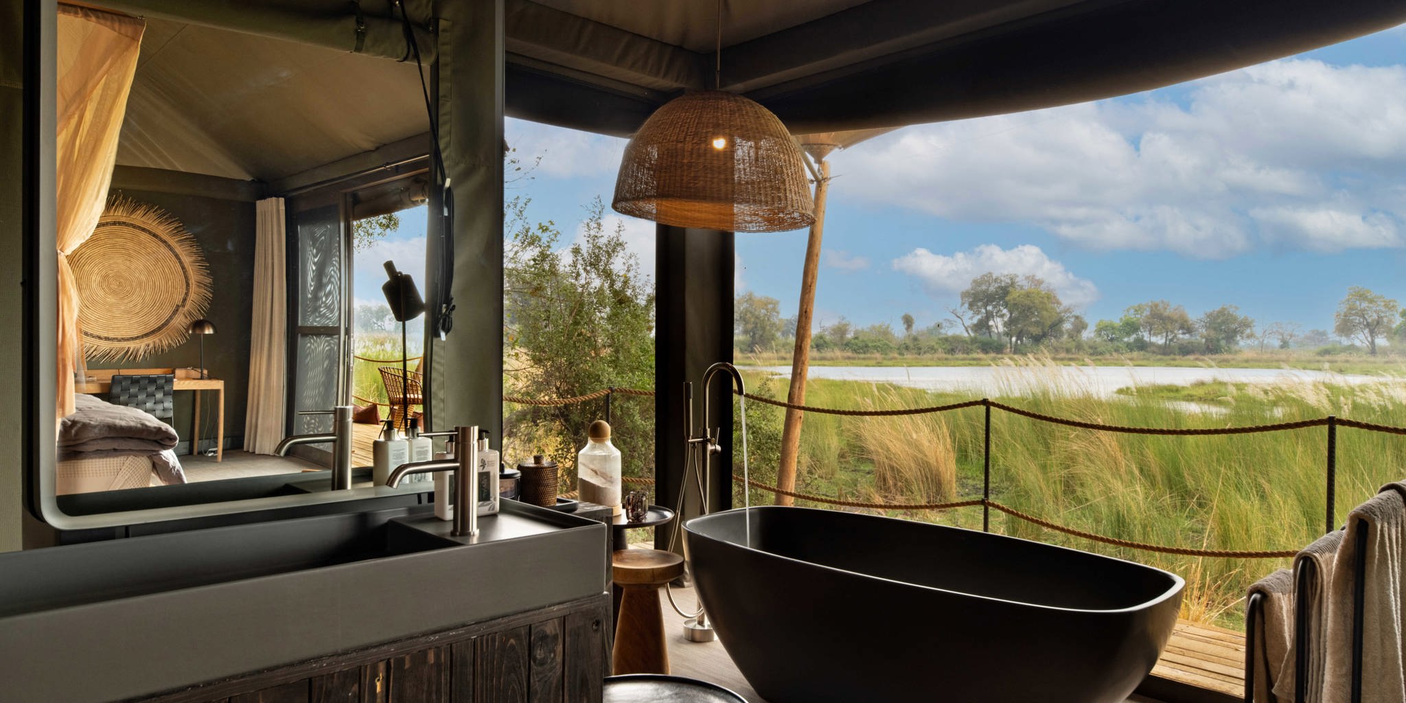 Bathroom, North Island Okavango, Botswana