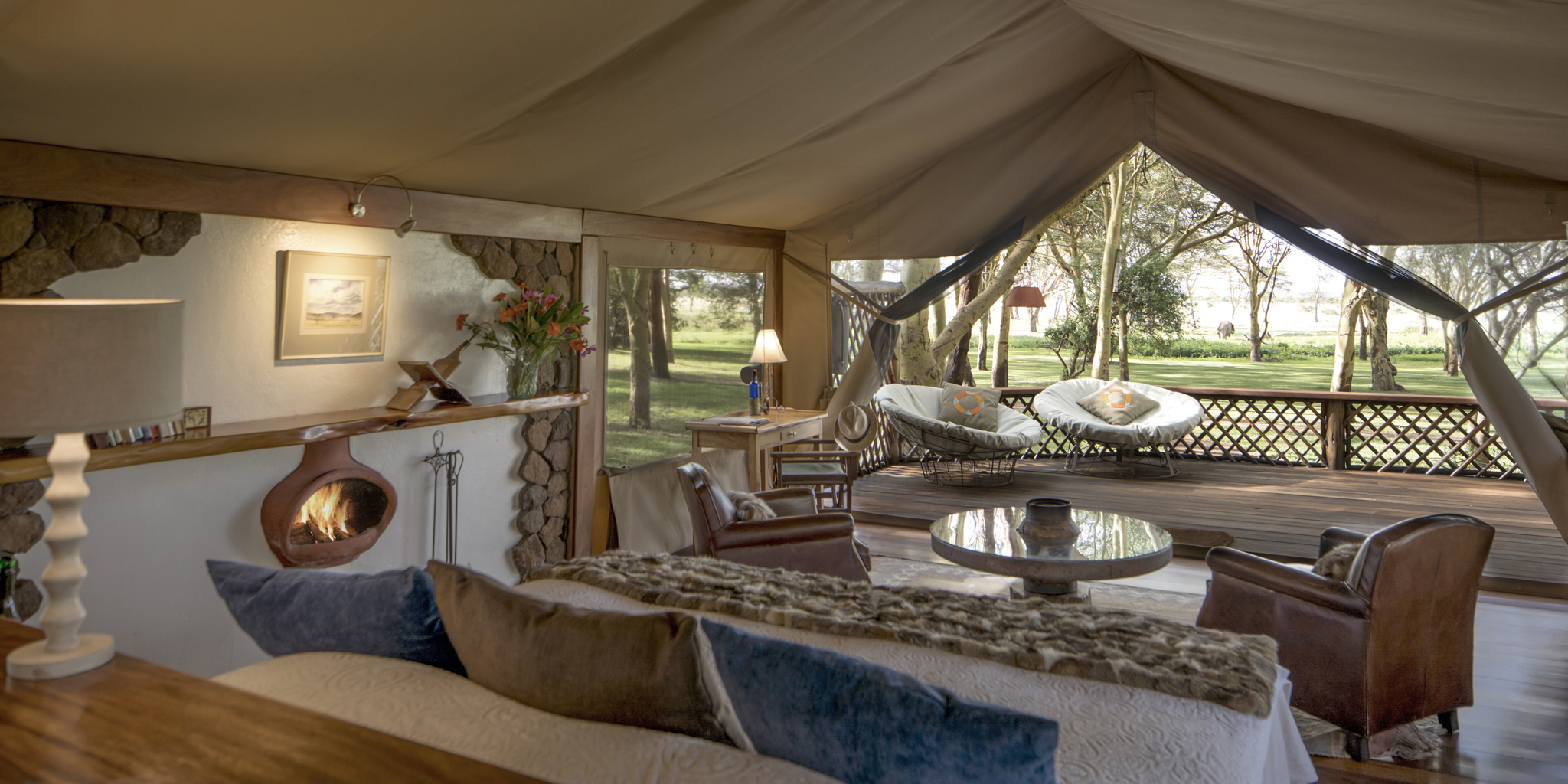 https://yellowzebrasafaris.com/media/oc4ph4hd/living-room-2-sirikoi-lewa-wildlife-conservancy-kenya.jpg?format=jpg&height=1024&v=1dbf1b1aa708d90&width=2048