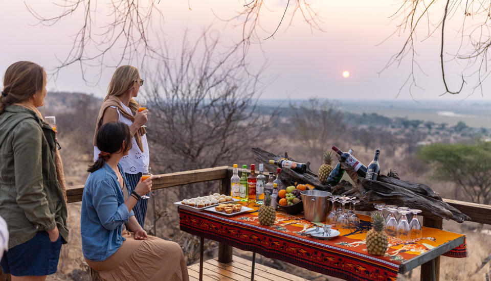 Drinks, Chobe Elephant Camp, Chobe NP, Botswana