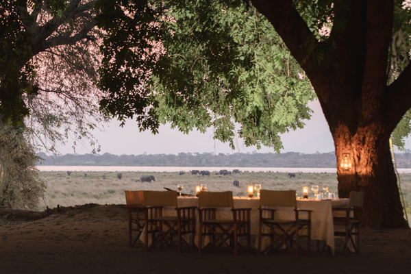 Dining, Little Ruckomechi, Mana Pools, Zimbabwe