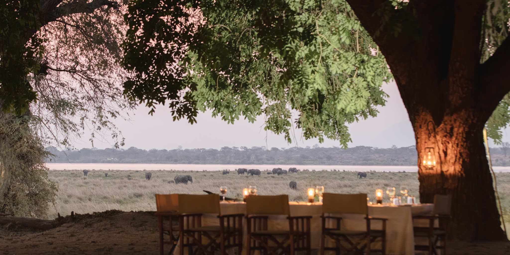 Dining, Little Ruckomechi, Mana Pools, Zimbabwe