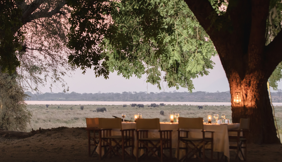 Dining, Little Ruckomechi, Mana Pools, Zimbabwe