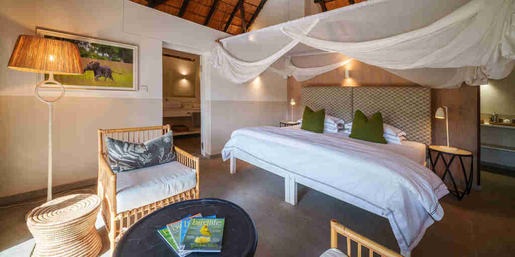 Bedroom, Mfuwe Lodge, South Luangwe NP, Zambia