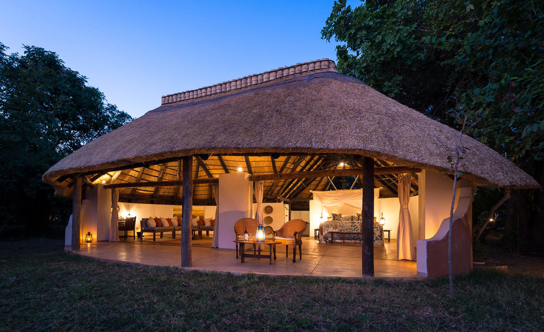 Dining, Nkwali Camp, South Luangwa, Zambia