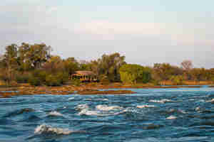 Exterior, Toka Leya, Mosi Oa Tunya NP, Zambia