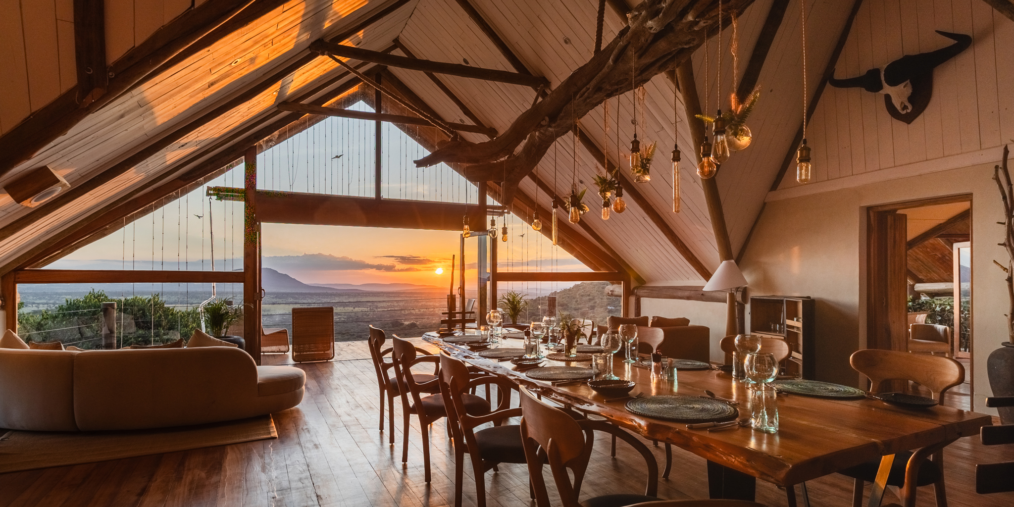 Dining Room, Cottars Bush Villa, Greater Mara Conservancy, Kenya