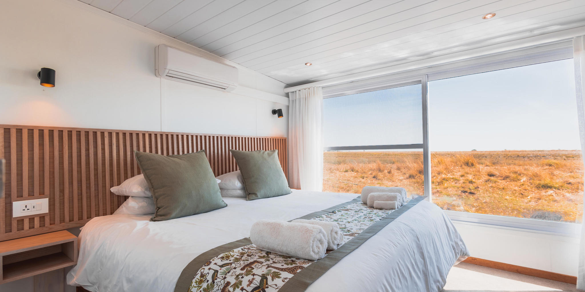 Bedroom, Chobe Princess, Chobe NP, Botswana