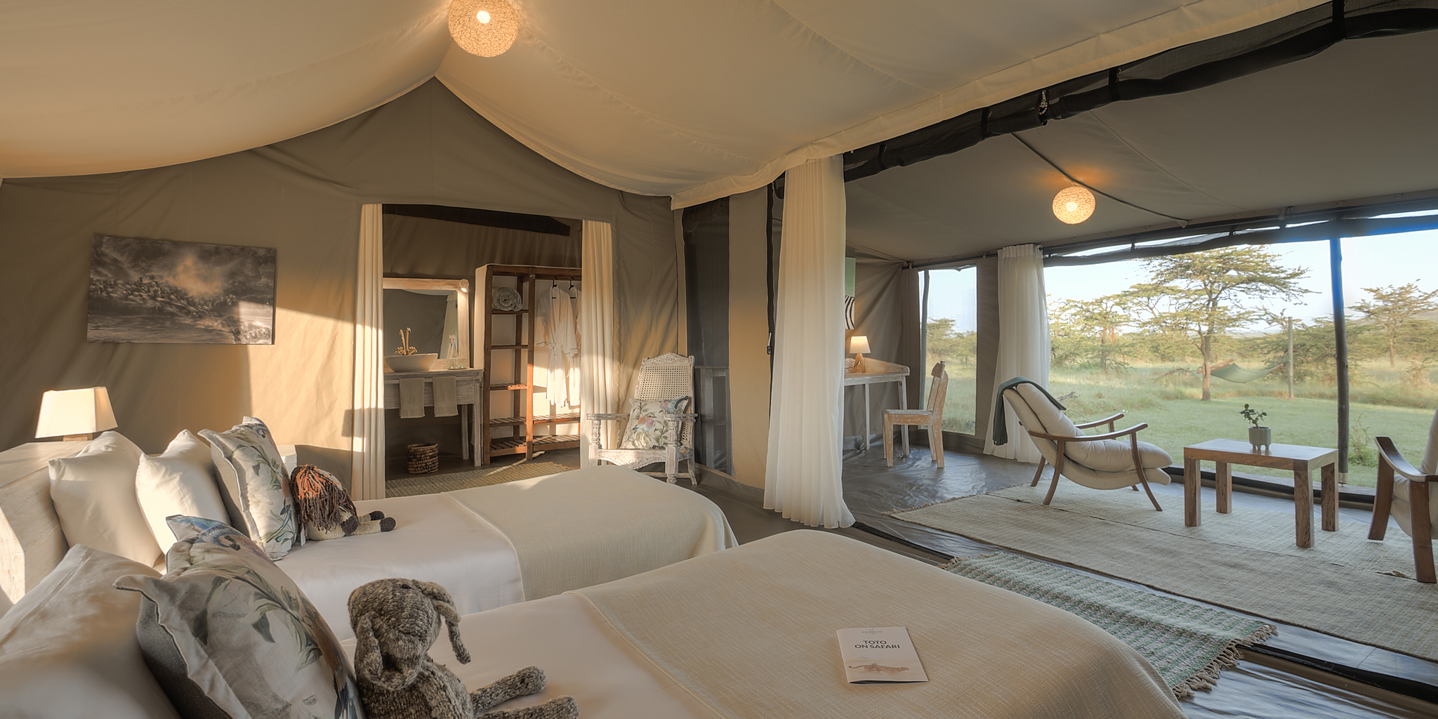Twin Beds, Kicheche Bush Camp, Greater Mara Conservancies, Kenya