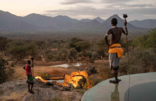 elepants giraffe, sarara camp, mathews rnage samburu kenya
