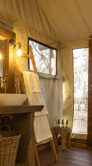bathroom ,little mana sands, zimbabwe - Yellow Zebra Safaris