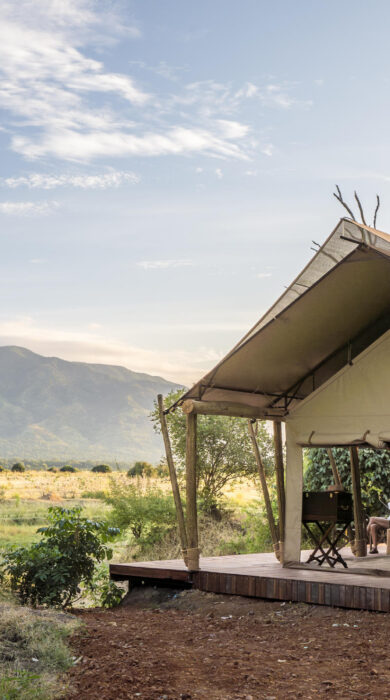 exterior view at little mana sands, zimbabwe - Yellow Zebra Safaris
