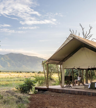 exterior view at little mana sands, zimbabwe - Yellow Zebra Safaris