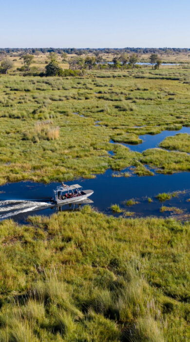 boating on the delta, mbamba, botswana - Yellow Zebra Safaris