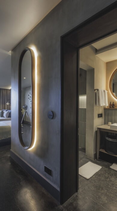 bathroom at serengeti explorer, tanzania - Yellow Zebra Safaris