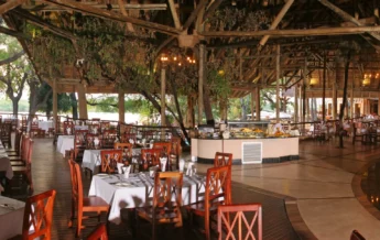 chobe safari lodge dining botswana yellow zebra safaris