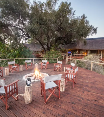 Rra Dinare lodge firepit