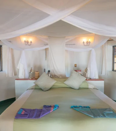 bedroom, nsefu camp, south luangwa national park, zambia