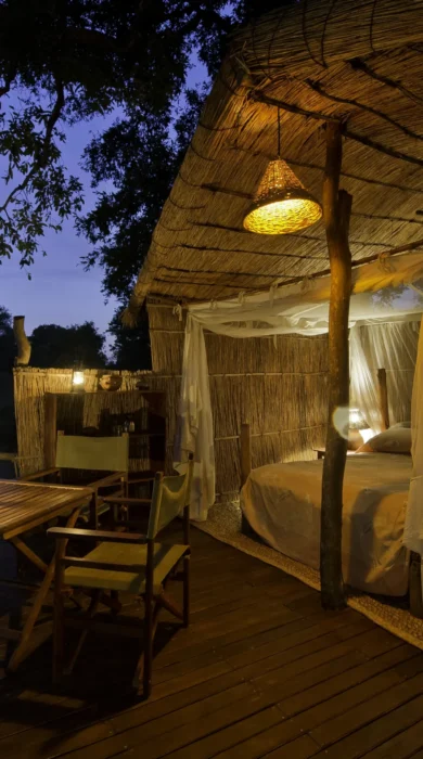 Jackalberry Treehouse master bedroom