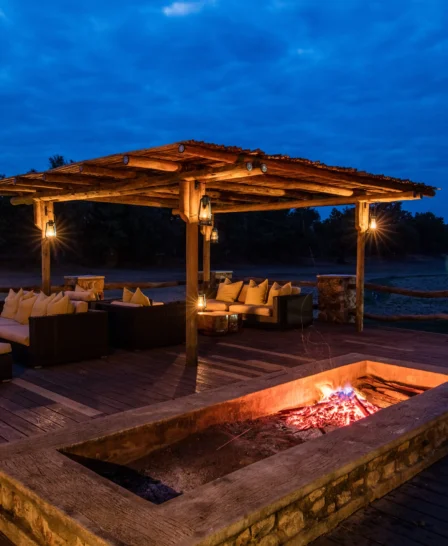 Fire Pit, Mfuwe Lodge, South Luangwe NP, Zambia