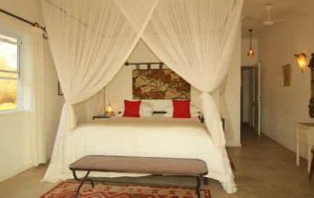 FARMHOUSE SOUTH BEDROOM (DO