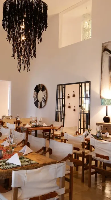 latitude 15 zambia dining room yellow zebra safaris