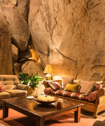 amalinda camp lounge zimbabwe yellow zebra safaris