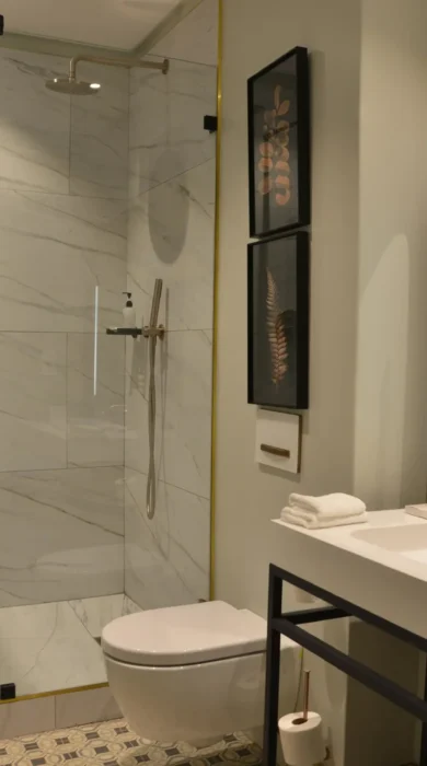 shower room, victoria falls hotel, zimbabwe