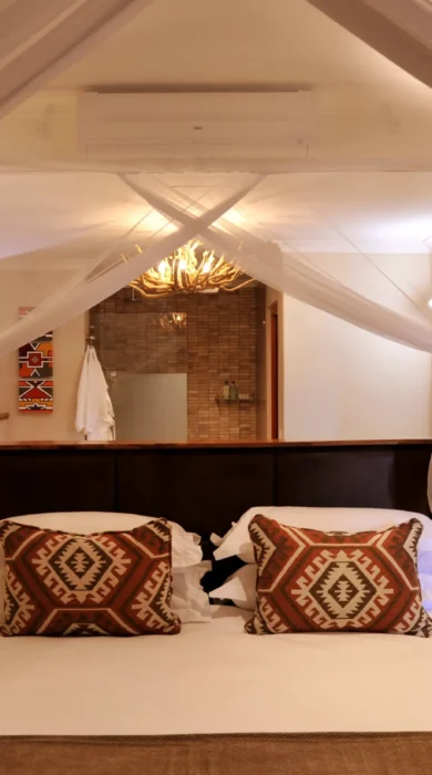 Victoria Falls Safari Club bedorom