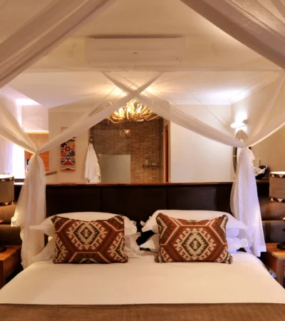 Victoria Falls Safari Club bedorom