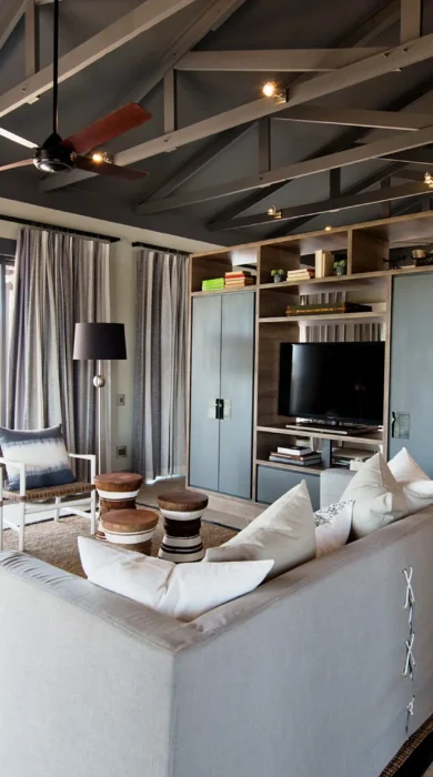 River Suite Lounge