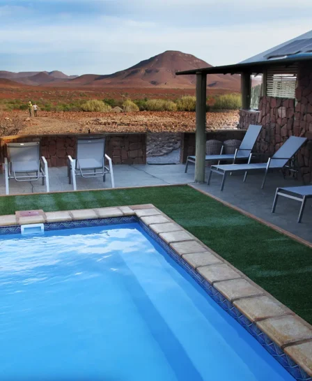 EMC pool 1 10x15