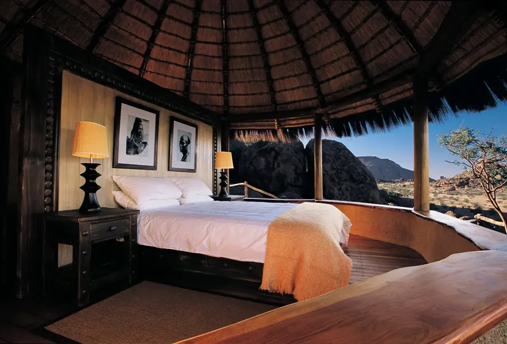 10. MO Suite Bedroom