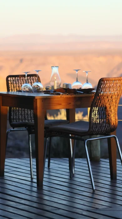Outside Dinning