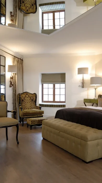 Heinitzburg Room