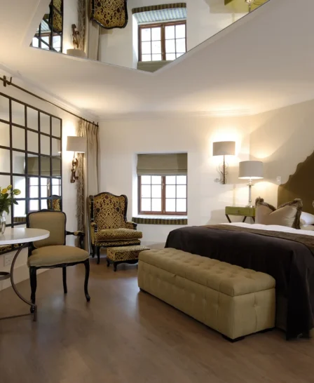 Heinitzburg Room