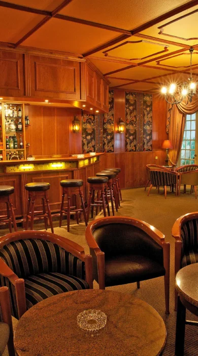 hotel bar