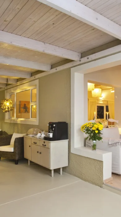 Guesthouse lounge